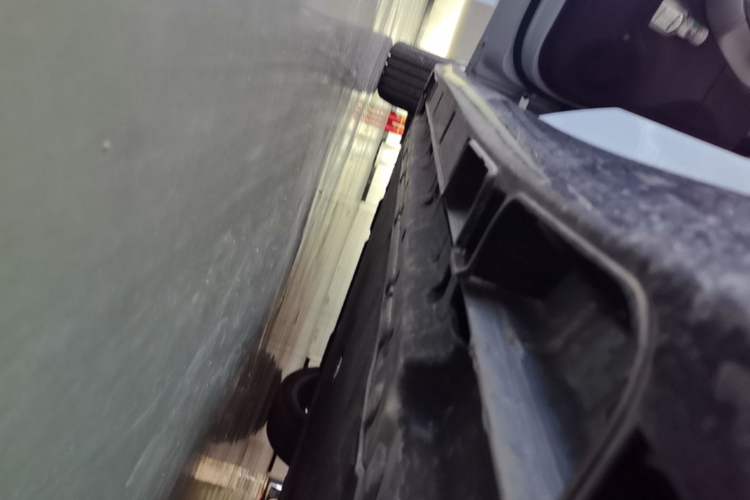 Used Leapmotor B01 2025 650 Enjoyment Edition Left Side Sill