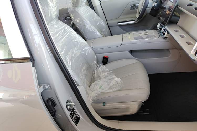 Used Leapmotor B01 2025 430 Comfort Edition Right Front Seat