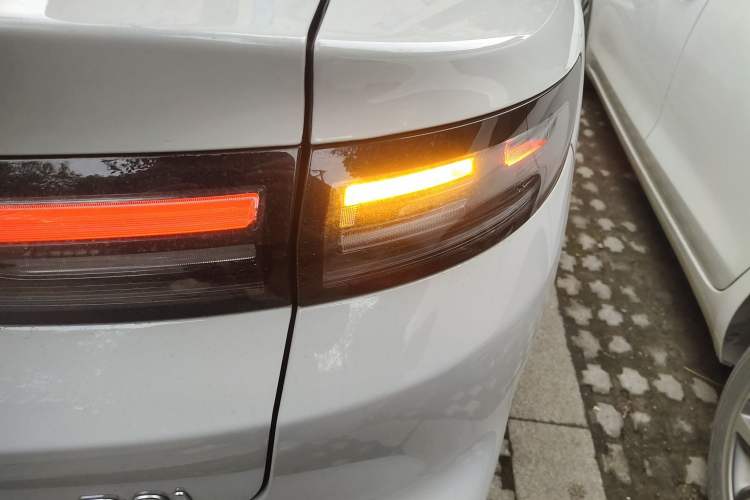 Used Leapmotor B01 2025 650 Enjoyment Edition Right Rear Taillight