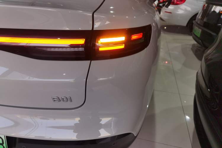 Used Leapmotor B01 2025 650 Enjoyment Edition Right Rear Taillight