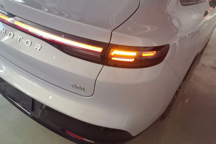 Used Leapmotor B01 2025 650 Enjoyment Edition Right Rear Taillight