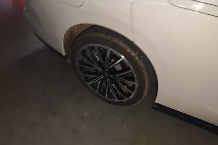Used Leapmotor B01 2025 650 Enjoyment Edition Right Rear Wheel Hub