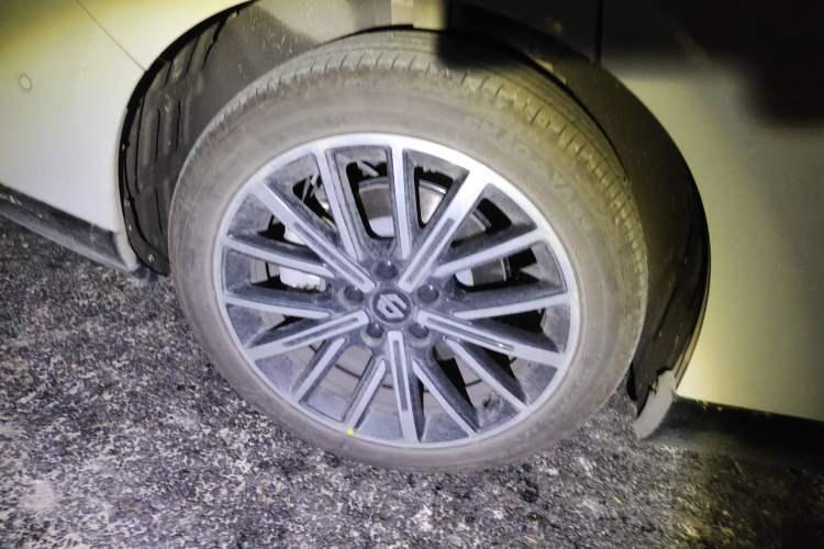 Used Leapmotor B01 2025 650 Enjoyment Edition Right Rear Wheel Hub