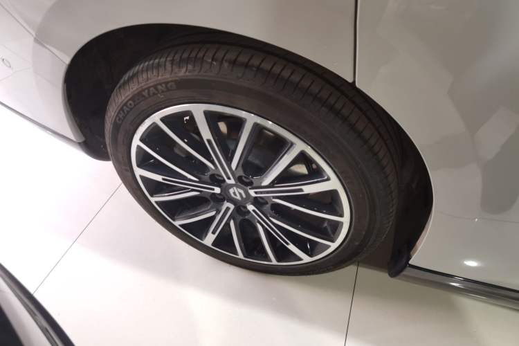 Used Leapmotor B01 2025 650 Enjoyment Edition Right Rear Wheel Hub