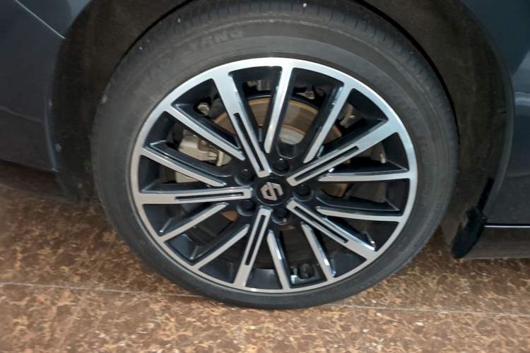 Used Leapmotor B01 2025 650 LiDAR Edition Right Rear Wheel Hub