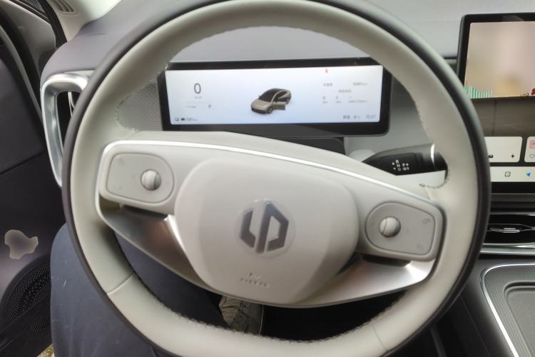 Used Leapmotor B01 2025 650 Enjoyment Edition Steering Wheel