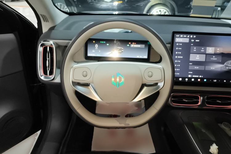 Used Leapmotor B01 2025 650 LiDAR Edition Steering Wheel