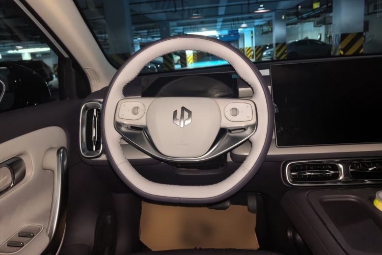 Used Leapmotor B01 2025 650 Enjoyment Edition Steering Wheel