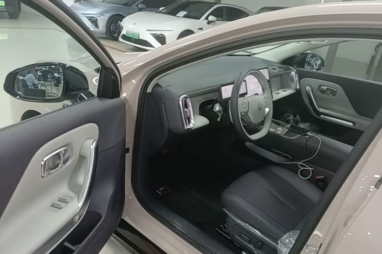 Used Leapmotor B01 2025 650 LiDAR Edition Driver Seat