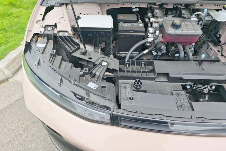 Used Leapmotor B01 2025 650 Enjoyment Edition Engine Bay Right