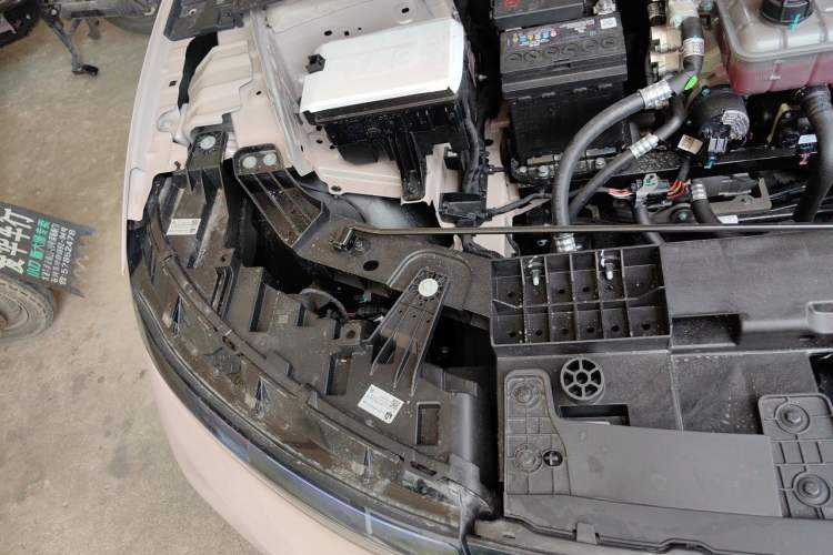 Used Leapmotor B01 2025 550 LiDAR Edition Engine Bay Right