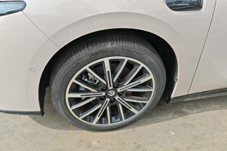 Used Leapmotor B01 2025 430 Comfort Edition Exterior 4