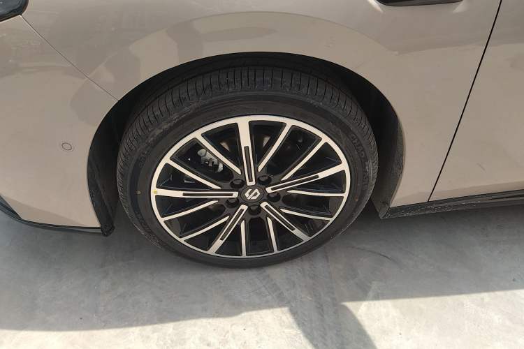 Used Leapmotor B01 2025 430 Comfort Edition Exterior 4
