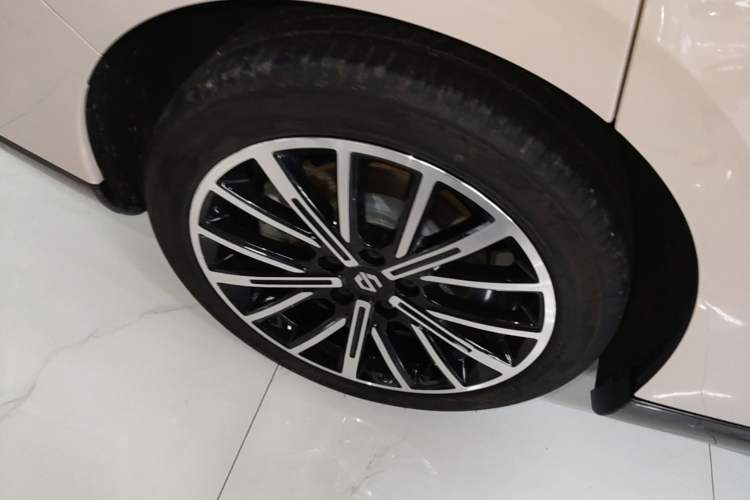 Used Leapmotor B01 2025 650 Enjoyment Edition Exterior 5