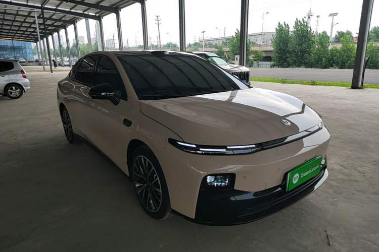 Used Leapmotor B01 2025 550 LiDAR Edition Front Right 45 Deg