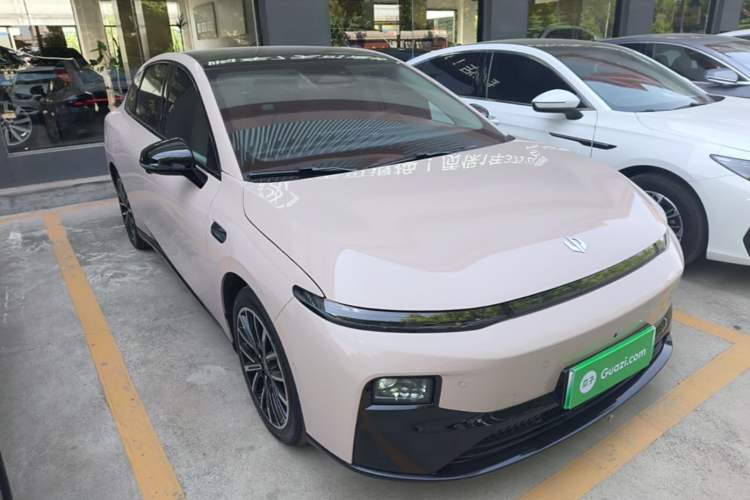 Used Leapmotor B01 2025 550 Enjoyment Edition Front Right 45 Deg