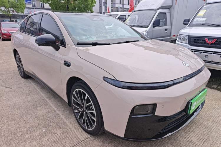 Used Leapmotor B01 2025 650 Enjoyment Edition Front Right 45 Deg