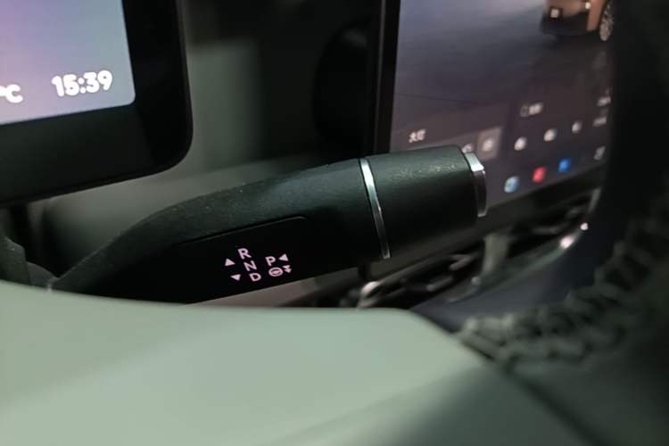 Used Leapmotor B01 2025 650 Enjoyment Edition Gear Lever