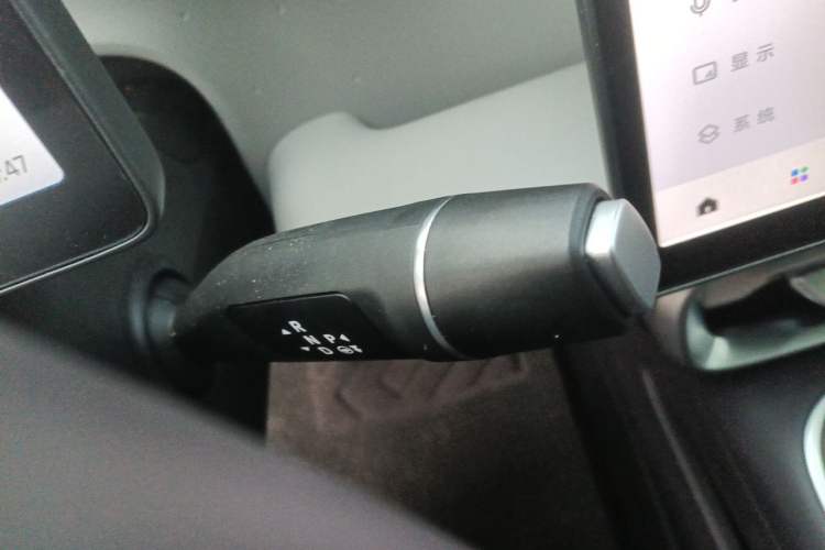 Used Leapmotor B01 2025 550 Comfort Edition Gear Lever