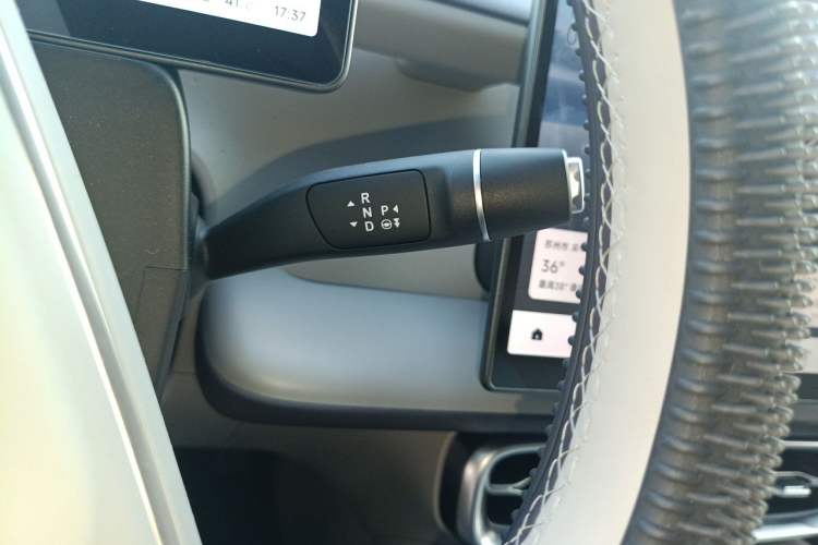 Used Leapmotor B01 2025 650 Enjoyment Edition Gear Lever