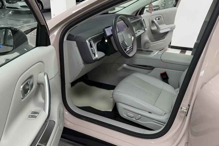 Used Leapmotor B01 2025 550 LiDAR Edition Interior 1
