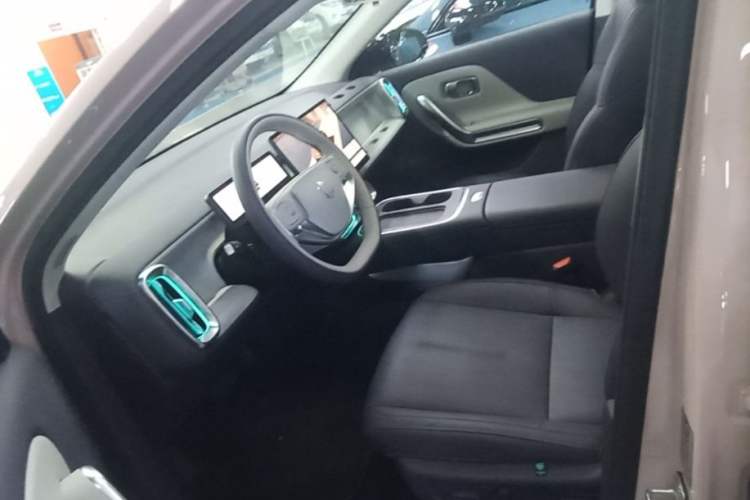 Used Leapmotor B01 2025 550 LiDAR Edition Left Front Seat