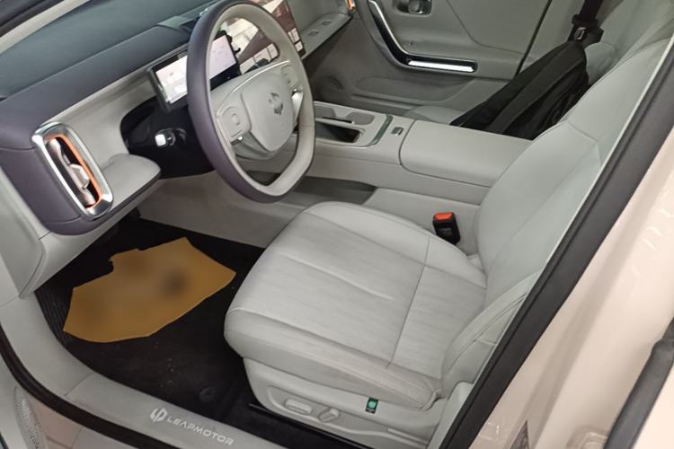 Used Leapmotor B01 2025 650 Enjoyment Edition Left Front Seat