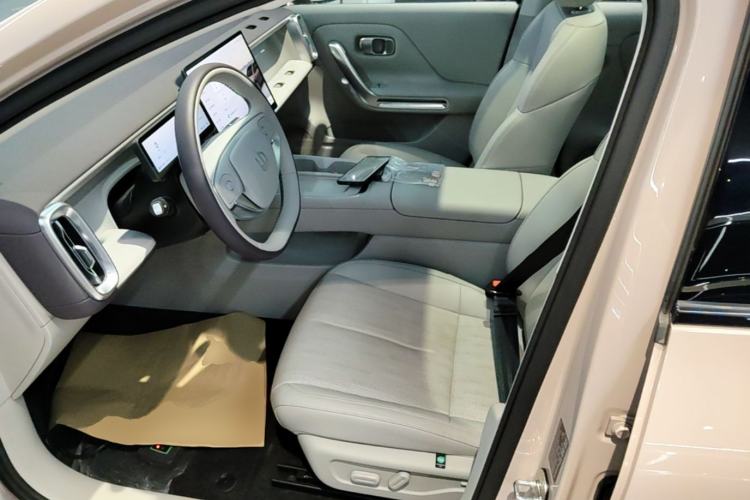 Used Leapmotor B01 2025 550 LiDAR Edition Left Front Seat