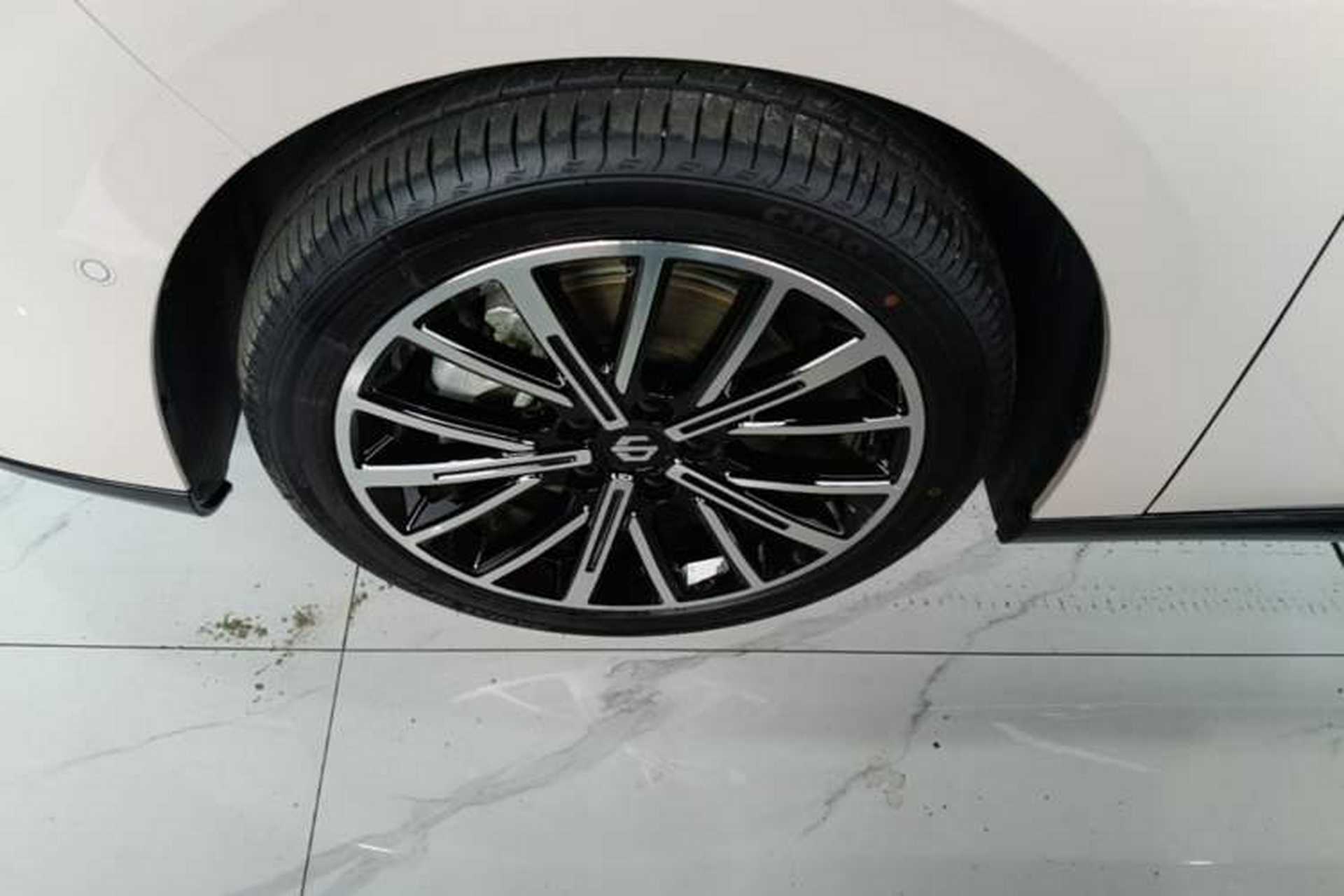Used Leapmotor B01 2025 650 Enjoyment Edition Left Front Wheel Hub