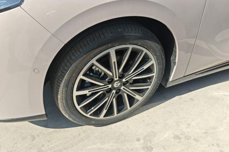 Used Leapmotor B01 2025 430 Comfort Edition Left Front Wheel Hub