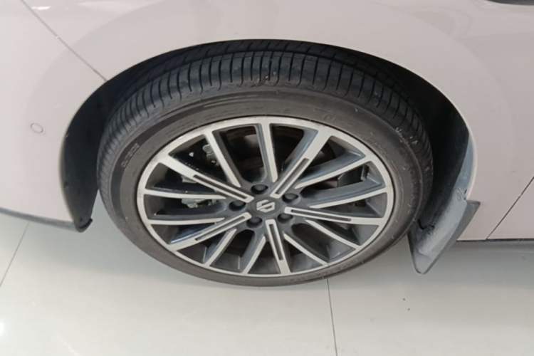 Used Leapmotor B01 2025 550 Enjoyment Edition Left Front Wheel Hub