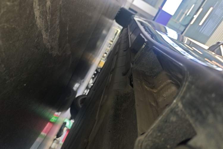 Used Leapmotor B01 2025 650 LiDAR Edition Left Side Sill