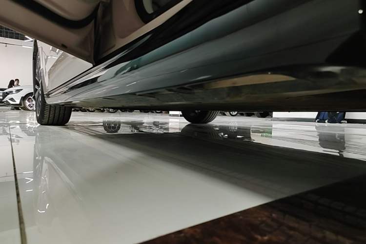 Used Leapmotor B01 2025 550 LiDAR Edition Left Side Sill