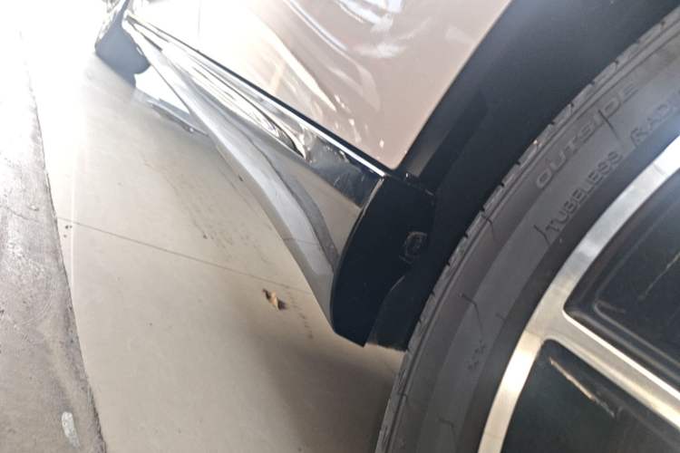 Used Leapmotor B01 2025 650 Enjoyment Edition Left Side Sill