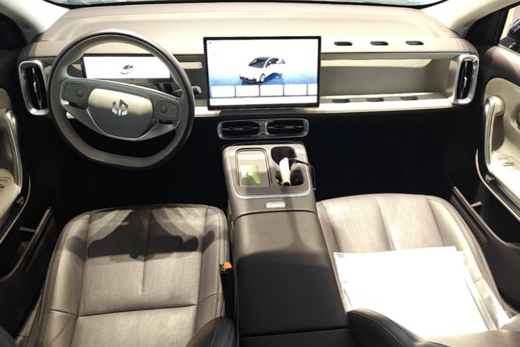 Used Leapmotor B01 2025 550 LiDAR Edition Center Console