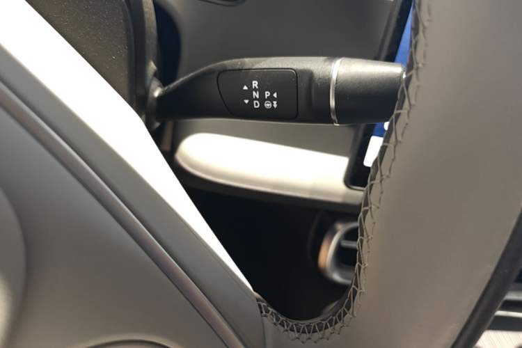 Used Leapmotor B01 2025 550 LiDAR Edition Gear Lever