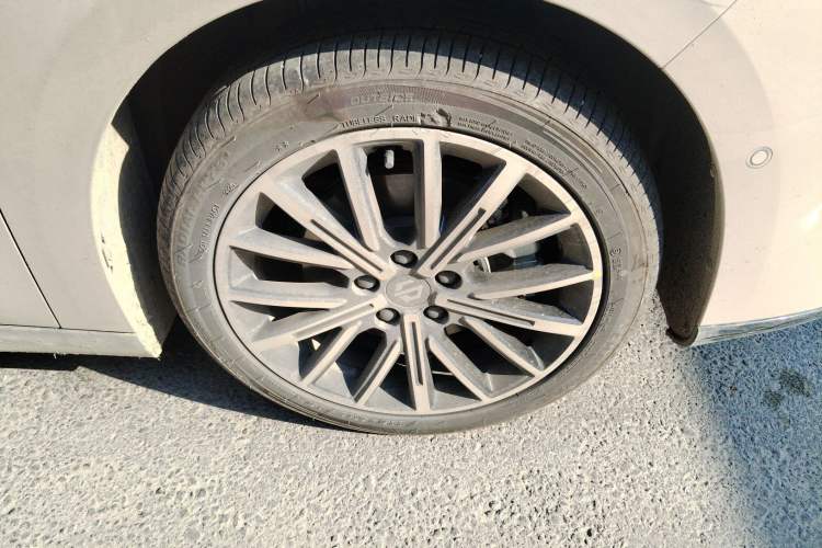 Used Leapmotor B01 2025 650 Enjoyment Edition Right Front Wheel Hub