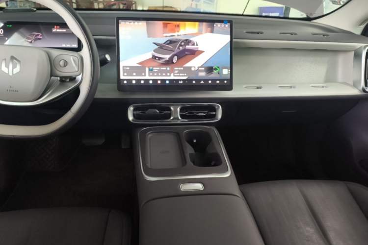 Used Leapmotor B01 2025 650 Enjoyment Edition Audio And AC Panel