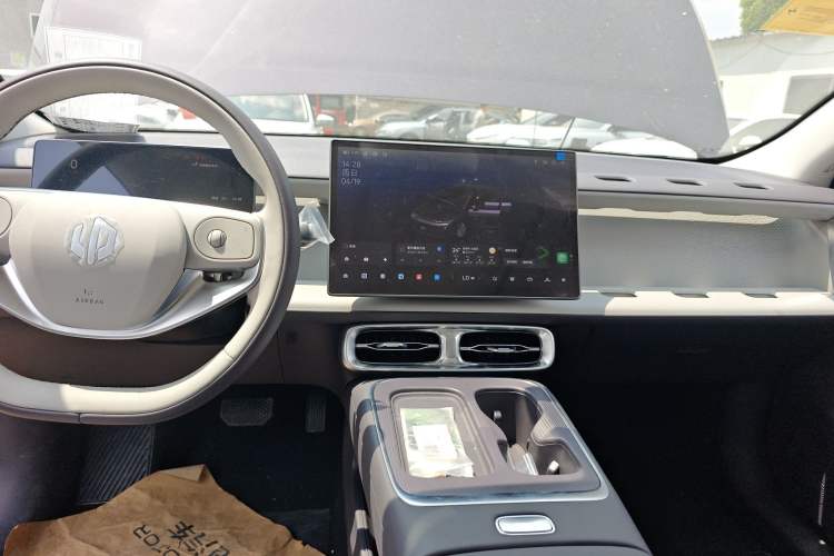 Used Leapmotor B01 2025 550 LiDAR Edition Audio And AC Panel