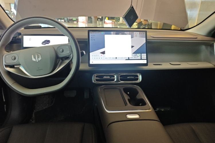 Used Leapmotor B01 2025 650 LiDAR Edition Center Console