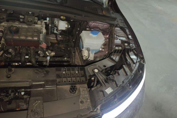 Used Leapmotor B01 2025 650 LiDAR Edition Engine Bay Left