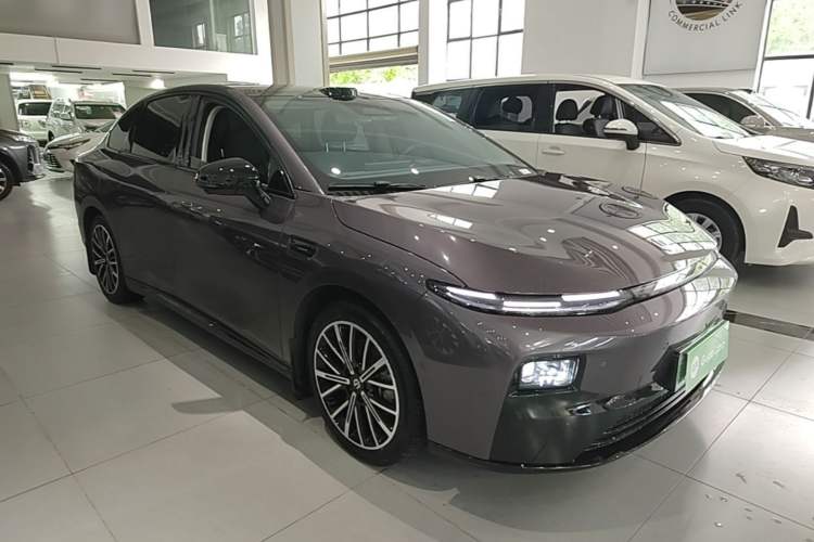 Used Leapmotor B01 2025 550 LiDAR Edition Front Right 45 Deg