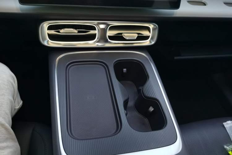 Used Leapmotor B01 2025 650 Enjoyment Edition Gear Lever