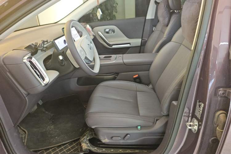 Used Leapmotor B01 2025 650 LiDAR Edition Left Front Seat
