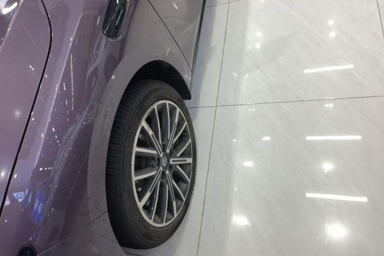 Used Leapmotor B01 2025 650 Enjoyment Edition Left Front Wheel Hub