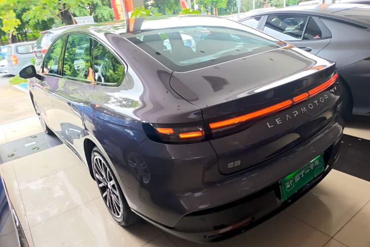 Used Leapmotor B01 2025 650 LiDAR Edition Rear Left 45 Deg
