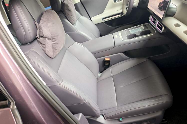 Used Leapmotor B01 2025 650 LiDAR Edition Right Front Seat