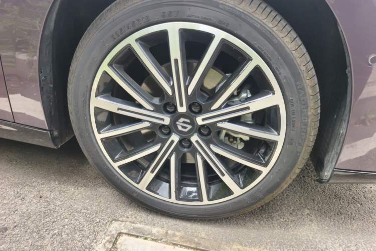 Used Leapmotor B01 2025 650 Enjoyment Edition Right Front Wheel Hub