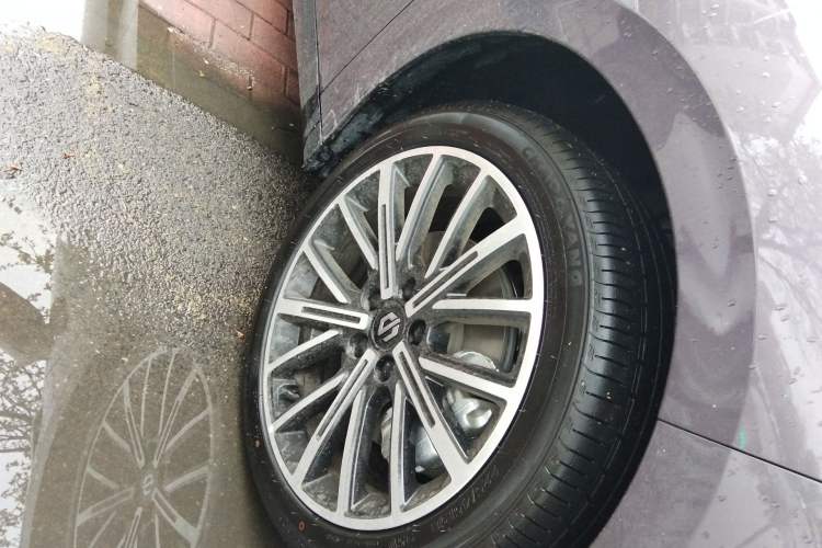 Used Leapmotor B01 2025 550 Enjoyment Edition Right Front Wheel Hub