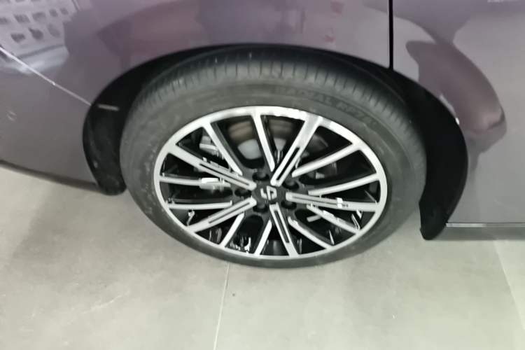 Used Leapmotor B01 2025 550 Enjoyment Edition Right Rear Wheel Hub